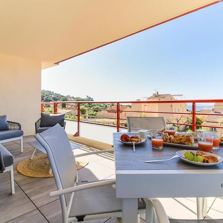 Select' - T2 A Saint-Clair Avec Terrasse, Piscine Et Parking ! - 180Sud-A12 Appartement Le Lavandou Buitenkant foto