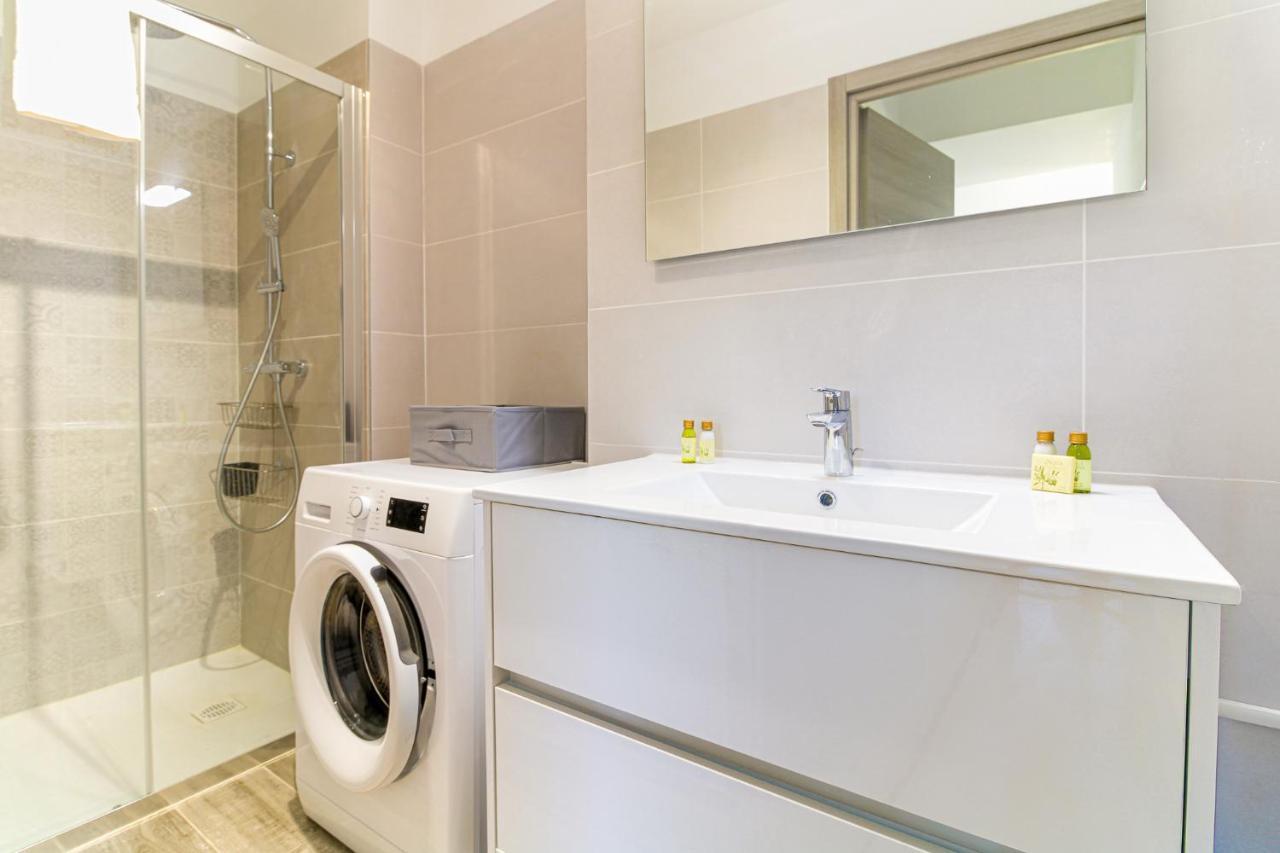 Select' - T2 A Saint-Clair Avec Terrasse, Piscine Et Parking ! - 180Sud-A12 Appartement Le Lavandou Buitenkant foto